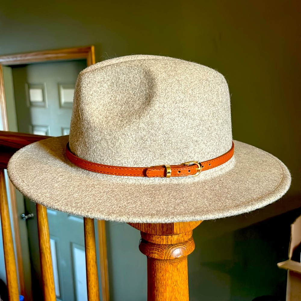 Pewter wide brim Panama hat